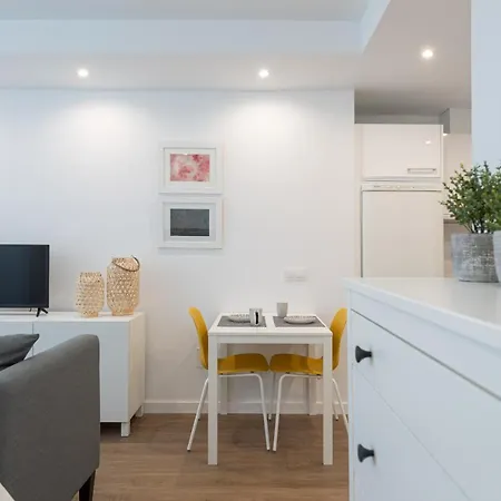 Homeforguest Moderno Estudio Junto A Las Canteras Las Palmas Exterior photo