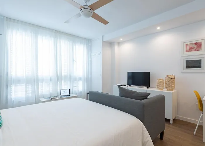 Homeforguest Moderno Estudio Junto A Las Canteras